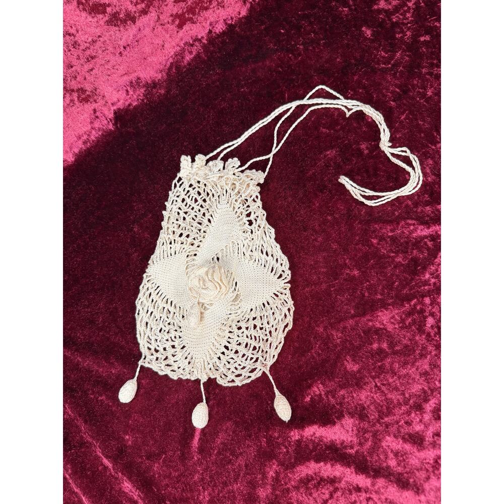 Vintage Accessory - Crochet Lace Handbag – Floral Drawstring Reticule Style - Picture 5 of 10